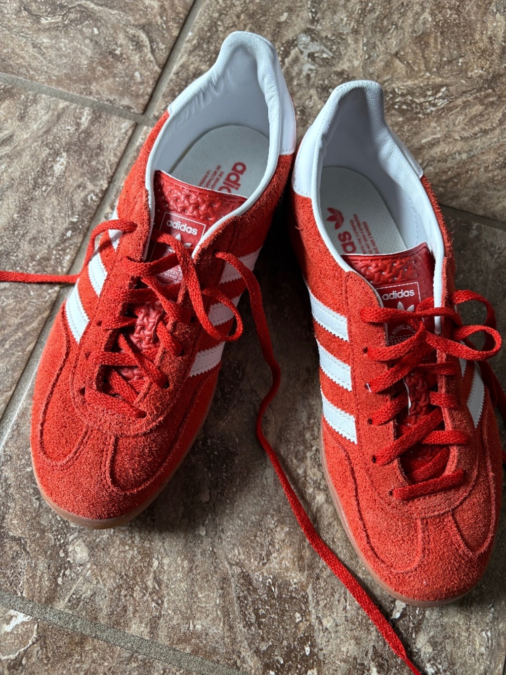 Adidas gazelle women’s shoes size 7.5/38.5